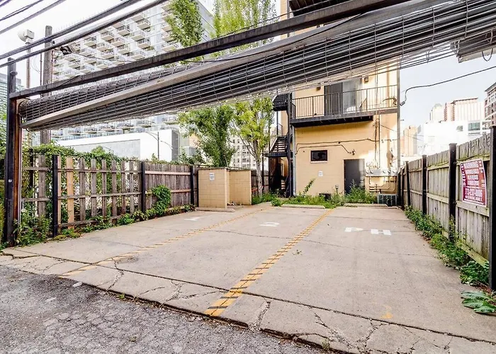 870 1&2 - 2 Separate In Same Building * Chicago